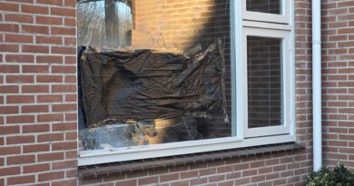 Explosie bij woning aan de Watersnip in Hoorn